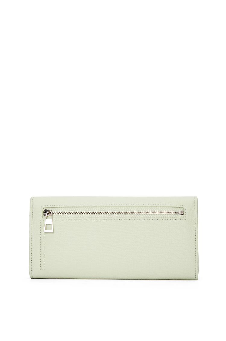 Anagram continental wallet in pebble grain calfskin
