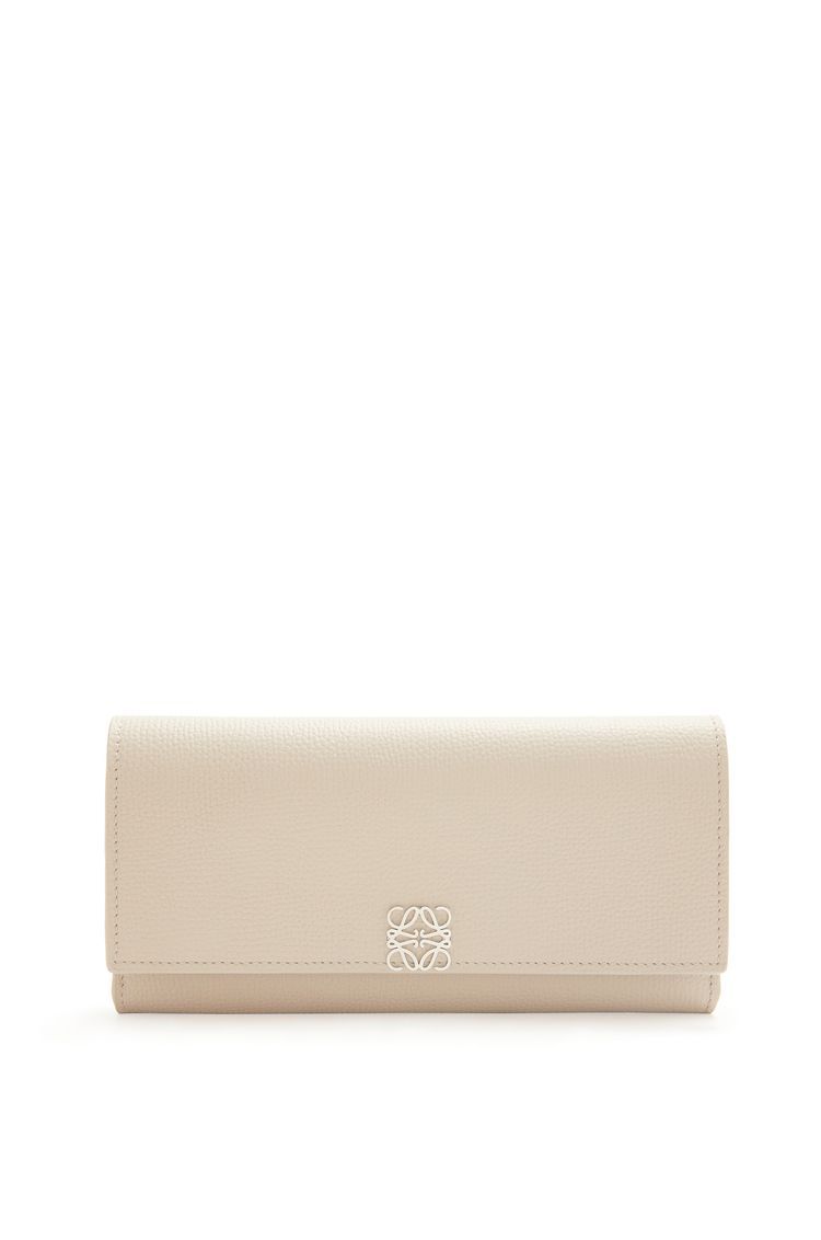 Anagram continental wallet in pebble grain calfskin