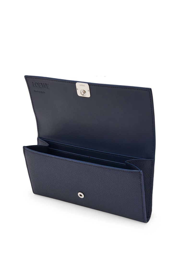 Anagram continental wallet in pebble grain calfskin