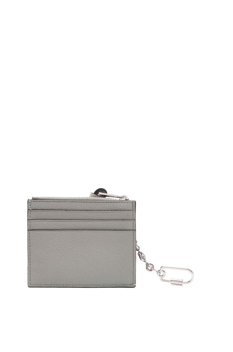 Square cardholder in soft grained calfskin with chain
