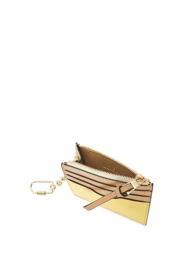 Square cardholder in soft grained calfskin with chain