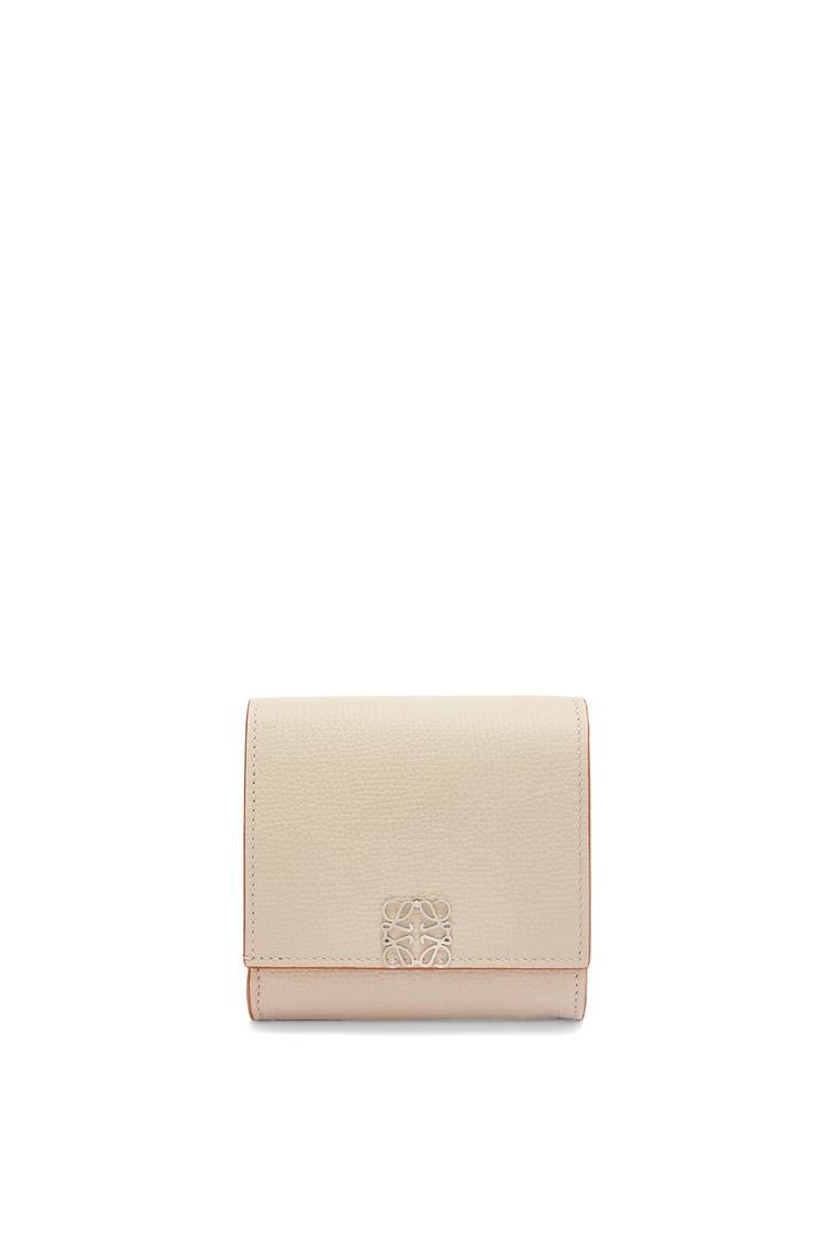 Anagram compact flap wallet in pebble grain calfskin