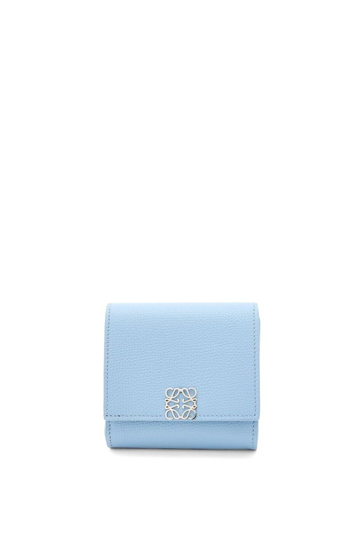 Anagram compact flap wallet in pebble grain calfskin
