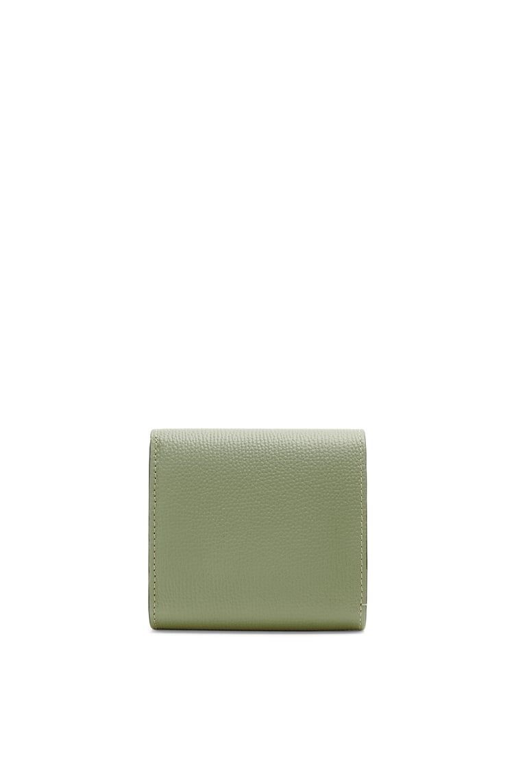 Anagram compact flap wallet in pebble grain calfskin