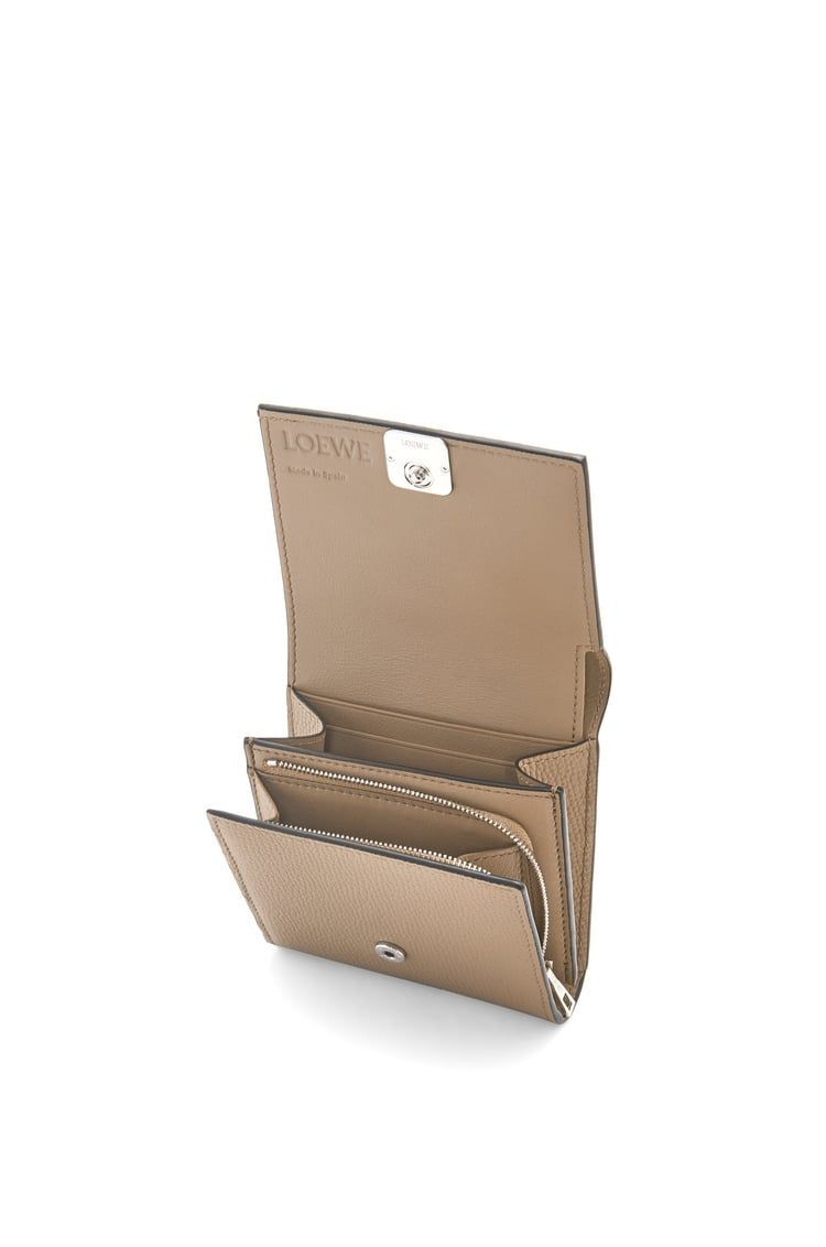 Anagram compact flap wallet in pebble grain calfskin
