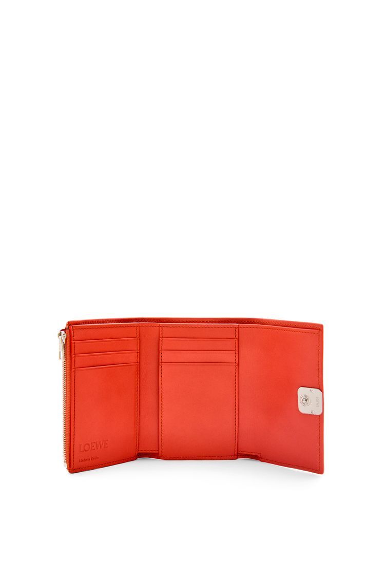 Anagram small vertical wallet in pebble grain calfskin
