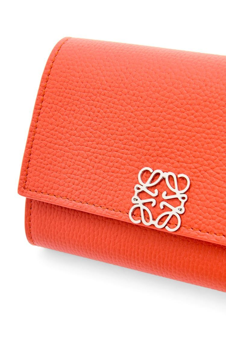 Anagram small vertical wallet in pebble grain calfskin