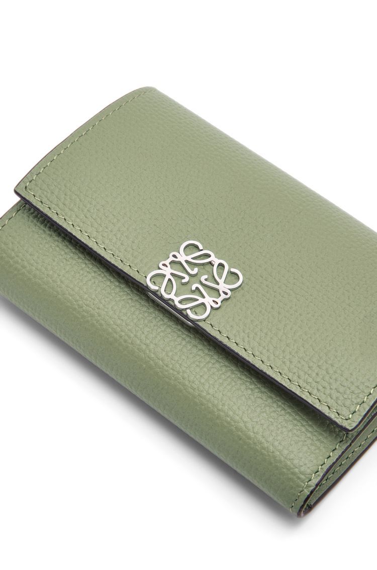 Anagram small vertical wallet in pebble grain calfskin