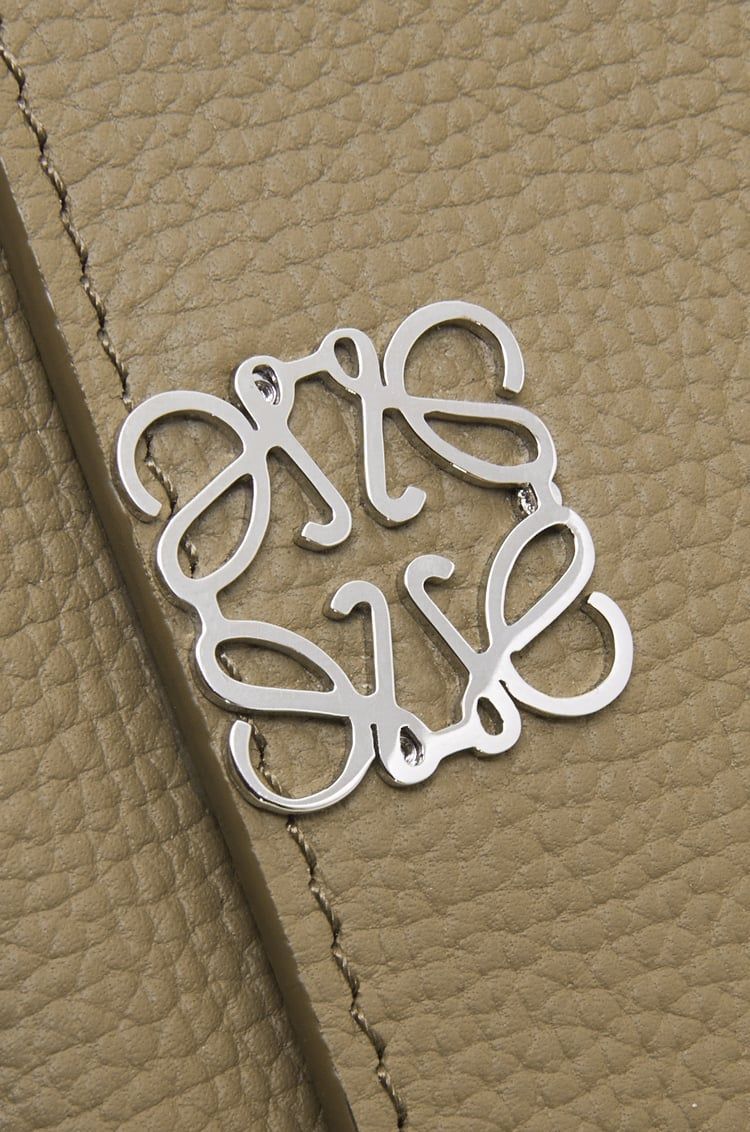 Anagram small vertical wallet in pebble grain calfskin