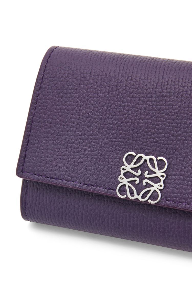 Anagram small vertical wallet in pebble grain calfskin