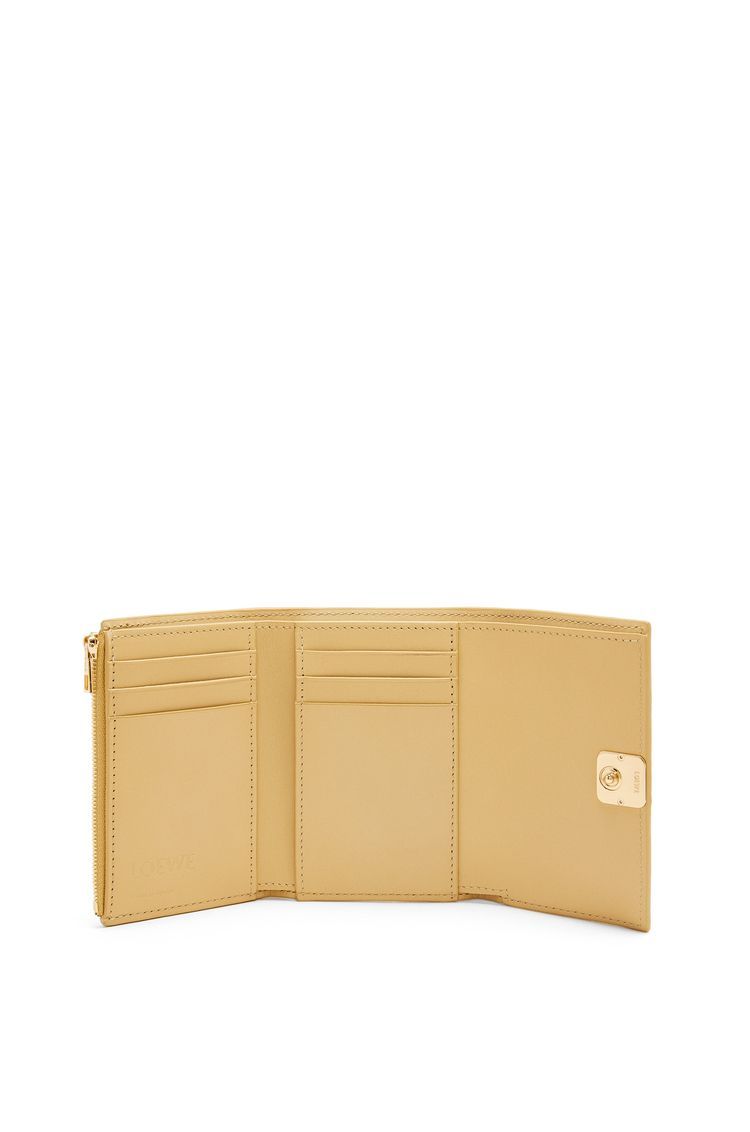 Puffer Anagram small vertical wallet in shiny nappa calfskin