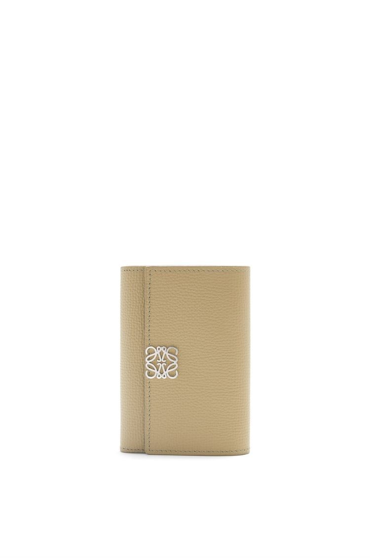 Anagram small vertical wallet in pebble grain calfskin