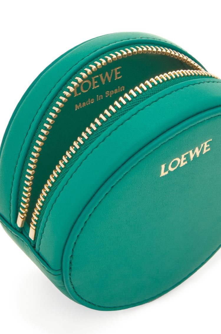 Pebble cookie key holder in shiny nappa calfskin