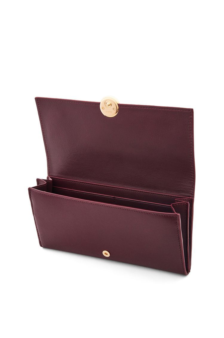 Pebble continental wallet in shiny nappa calfskin