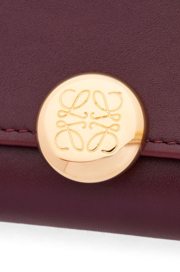 Pebble continental wallet in shiny nappa calfskin