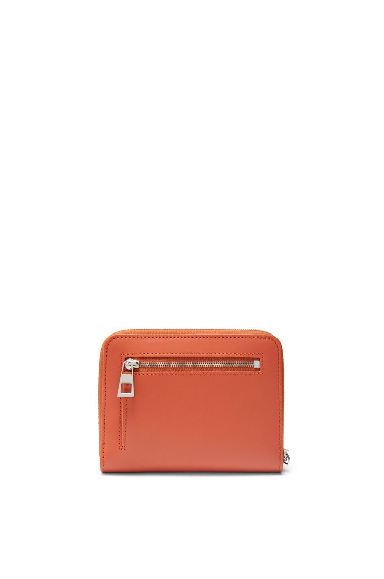 Knot compact zip around wallet in shiny nappa calfskin