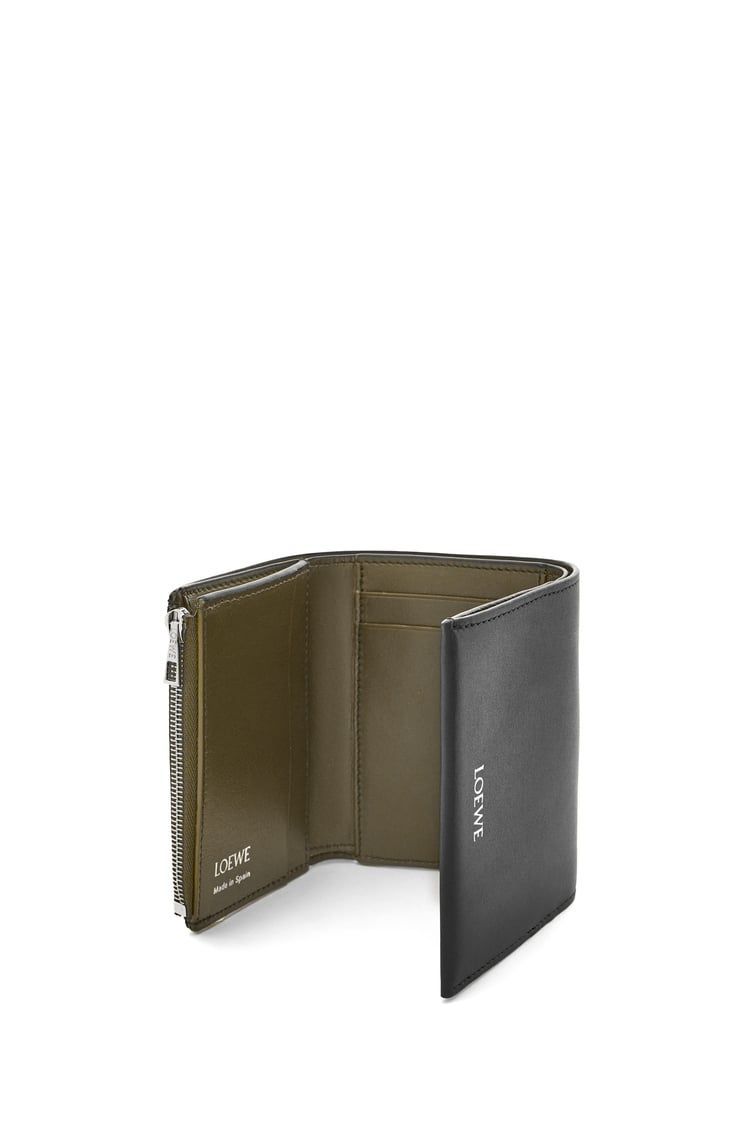 Trifold zip wallet in shiny nappa calfskin