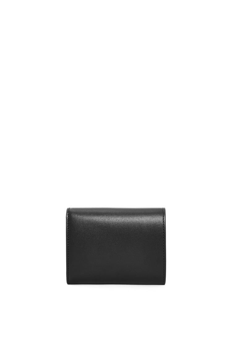Trifold zip wallet in shiny nappa calfskin