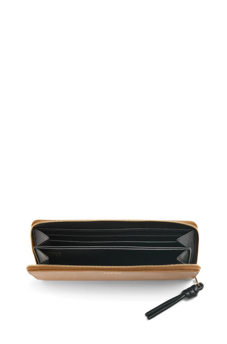 Knot zip around wallet in shiny nappa calfskin