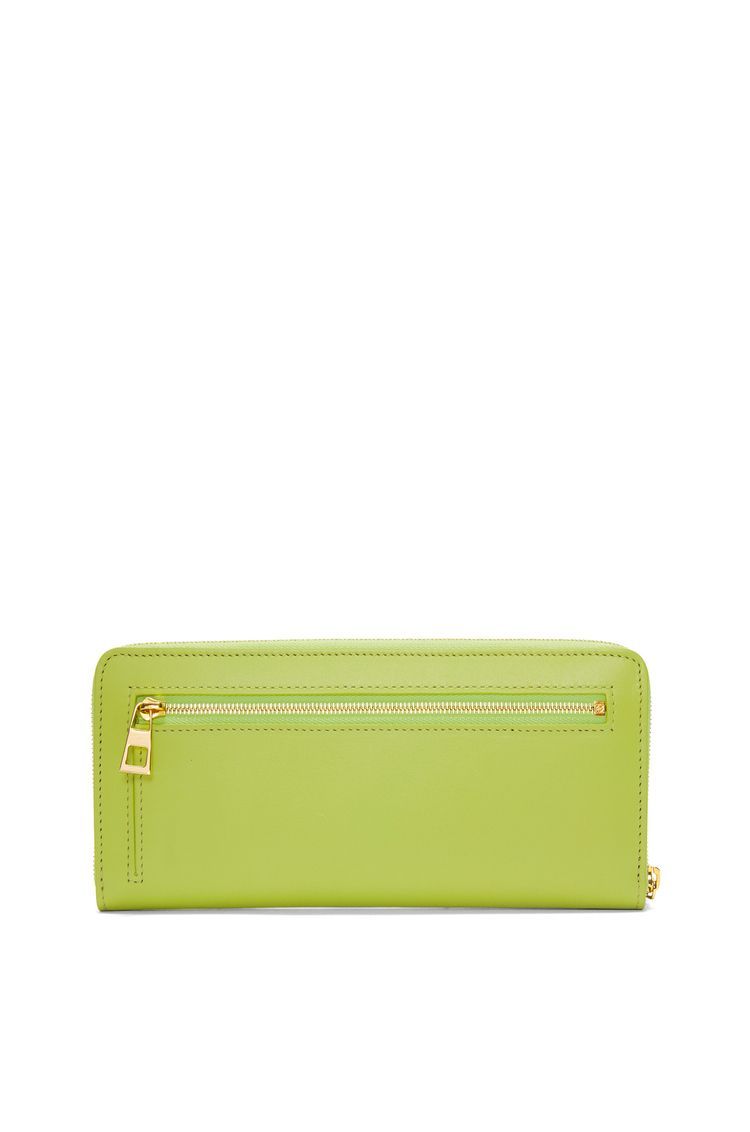 Knot zip around wallet in shiny nappa calfskin