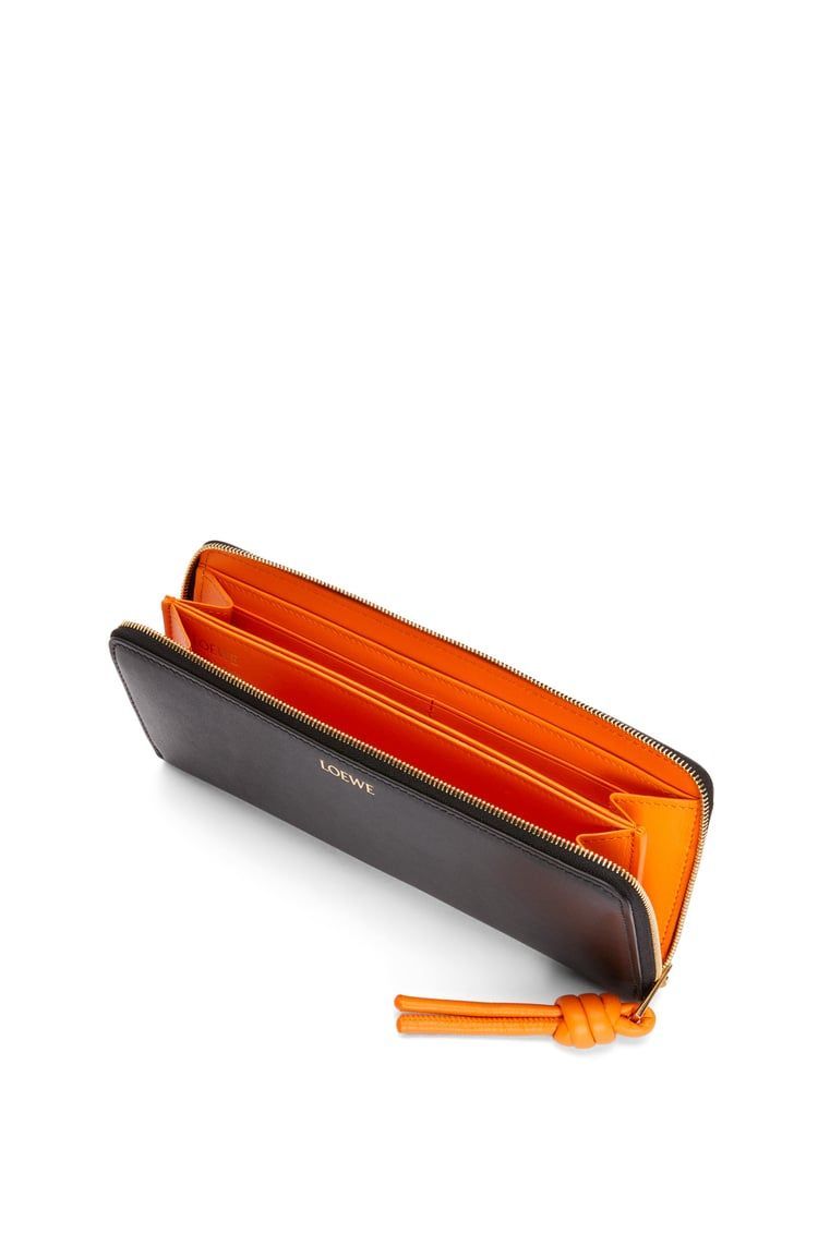 Knot zip around wallet in shiny nappa calfskin