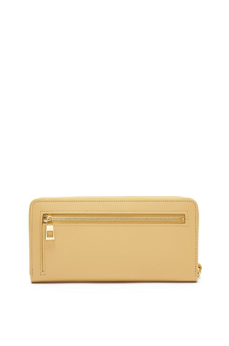 Knot zip around wallet in shiny nappa calfskin