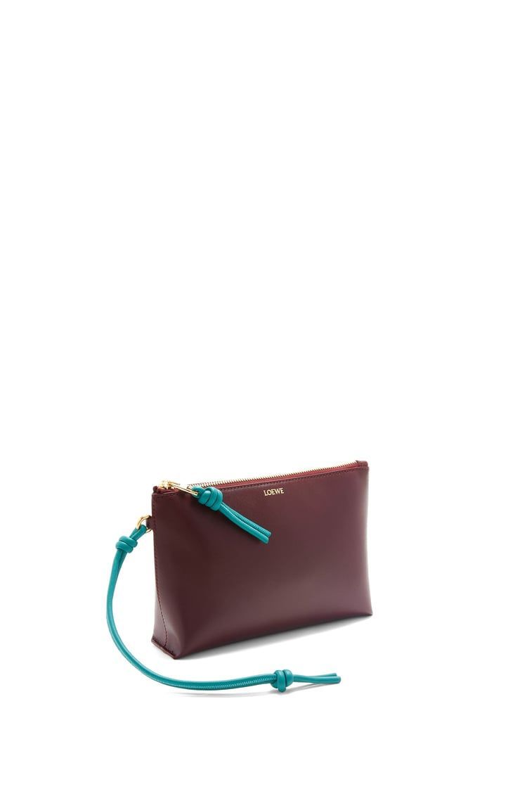 Knot T pouch in shiny nappa calfskin