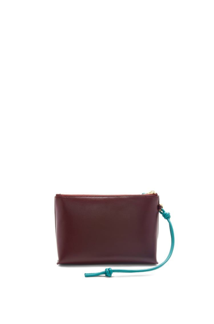 Knot T pouch in shiny nappa calfskin