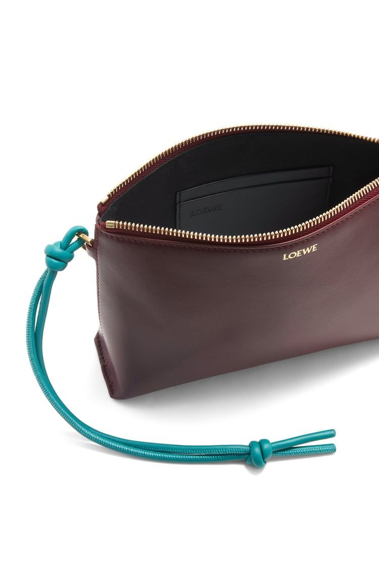Knot T pouch in shiny nappa calfskin