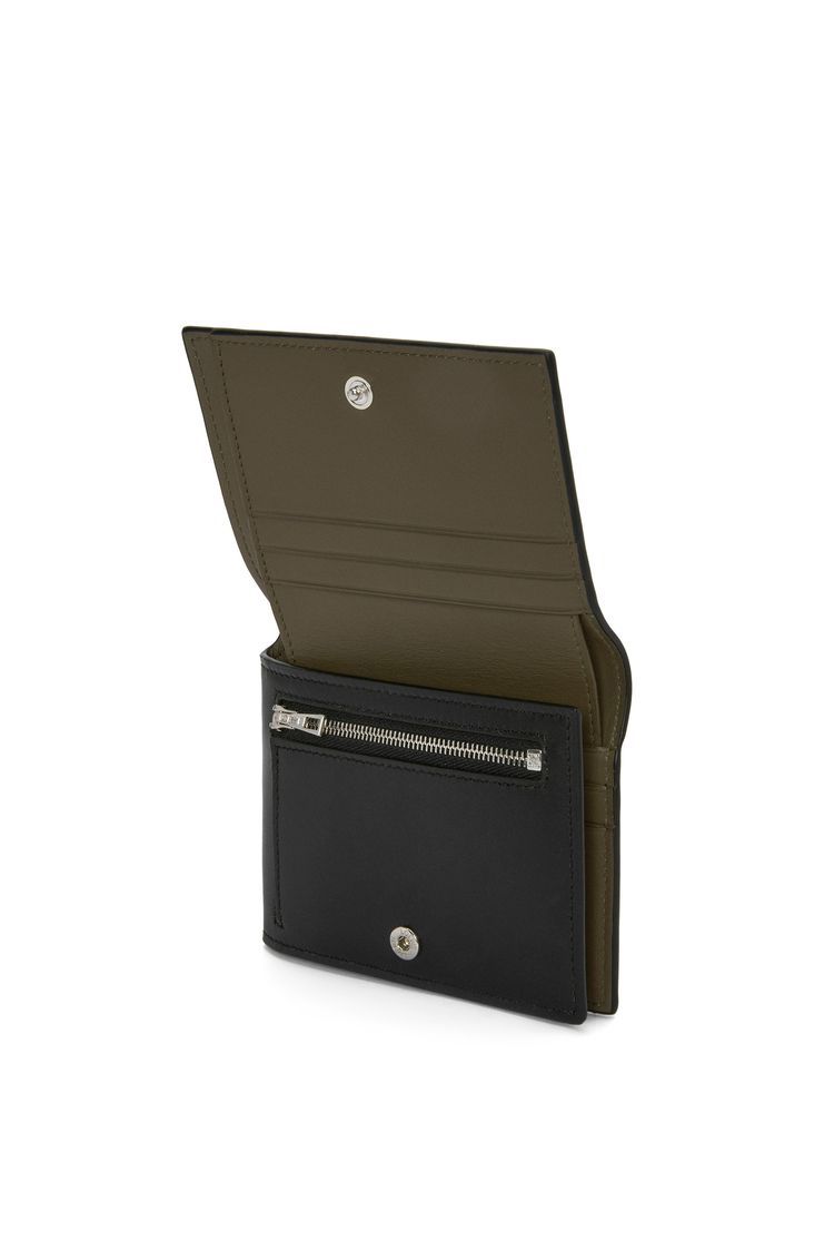 Folded wallet in shiny nappa calfskin