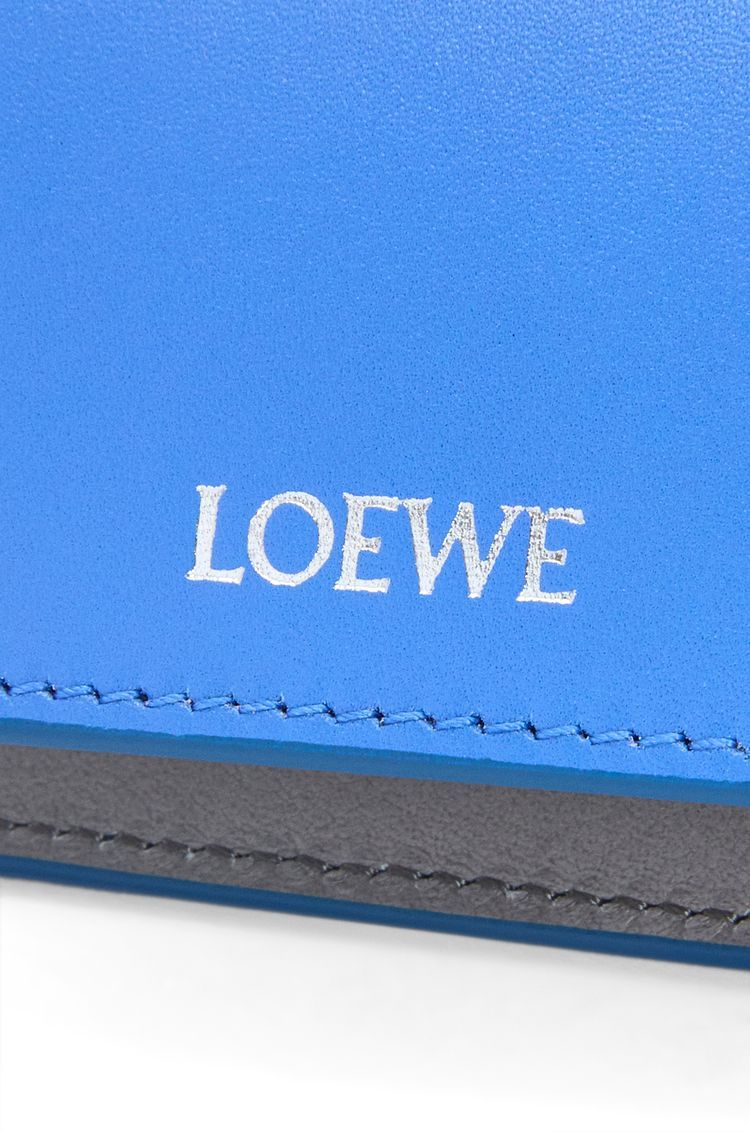 Slim bifold cardholder in shiny nappa calfskin