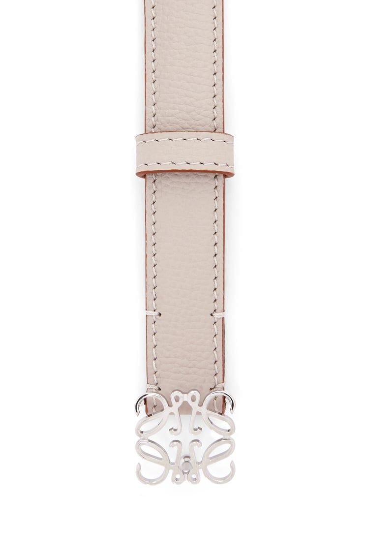 Anagram belt in pebble grain calfskin