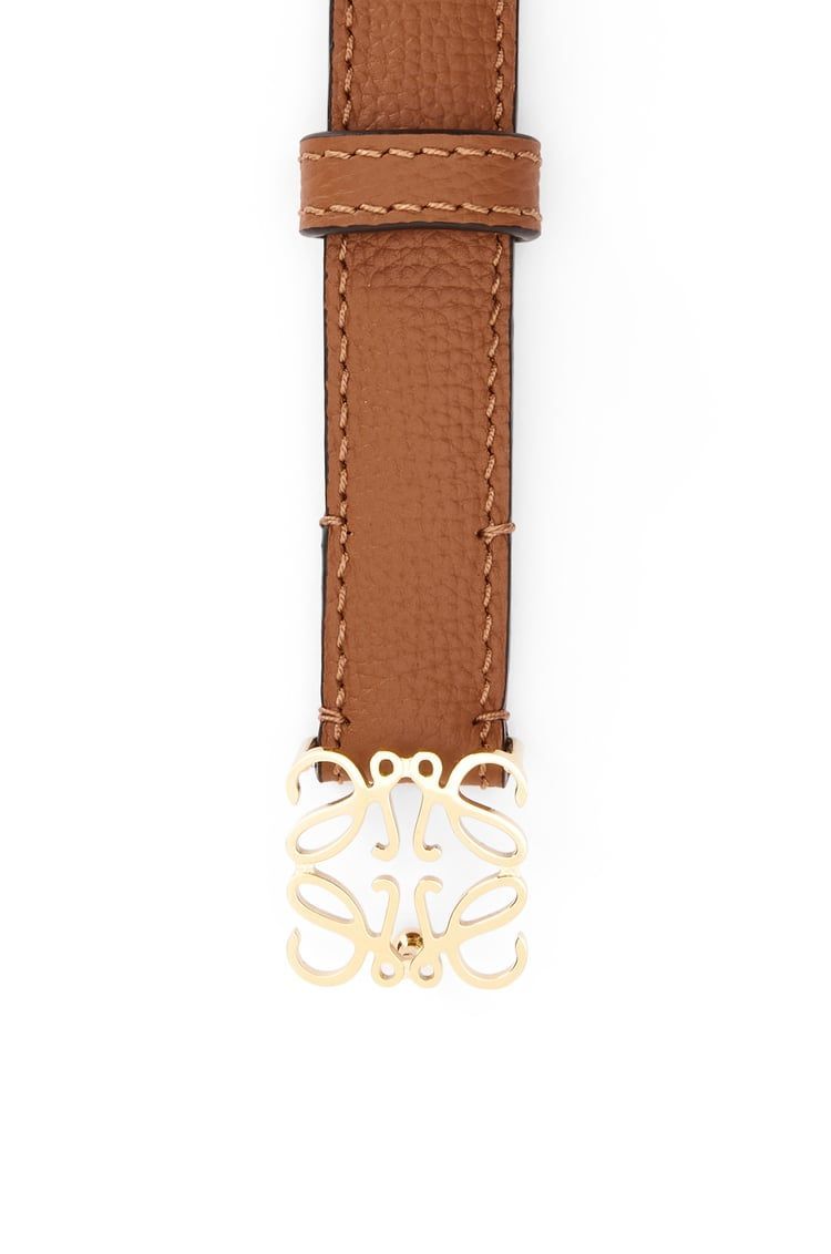 Anagram belt in pebble grain calfskin
