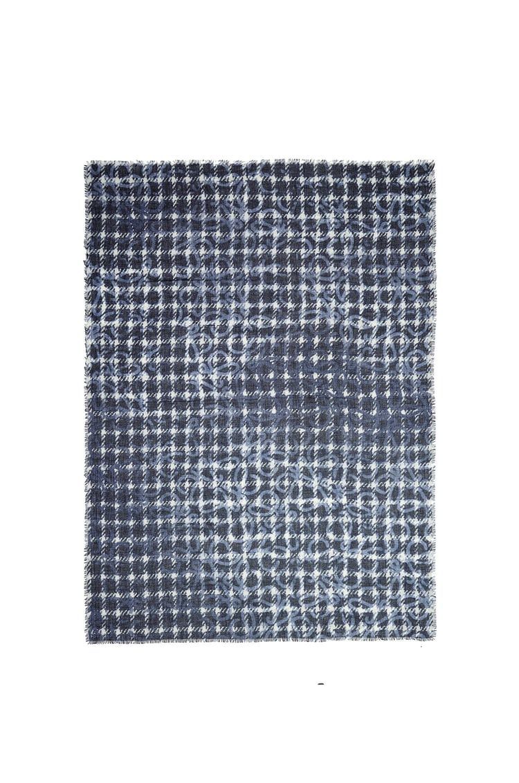 Shawl in cashmere and silk