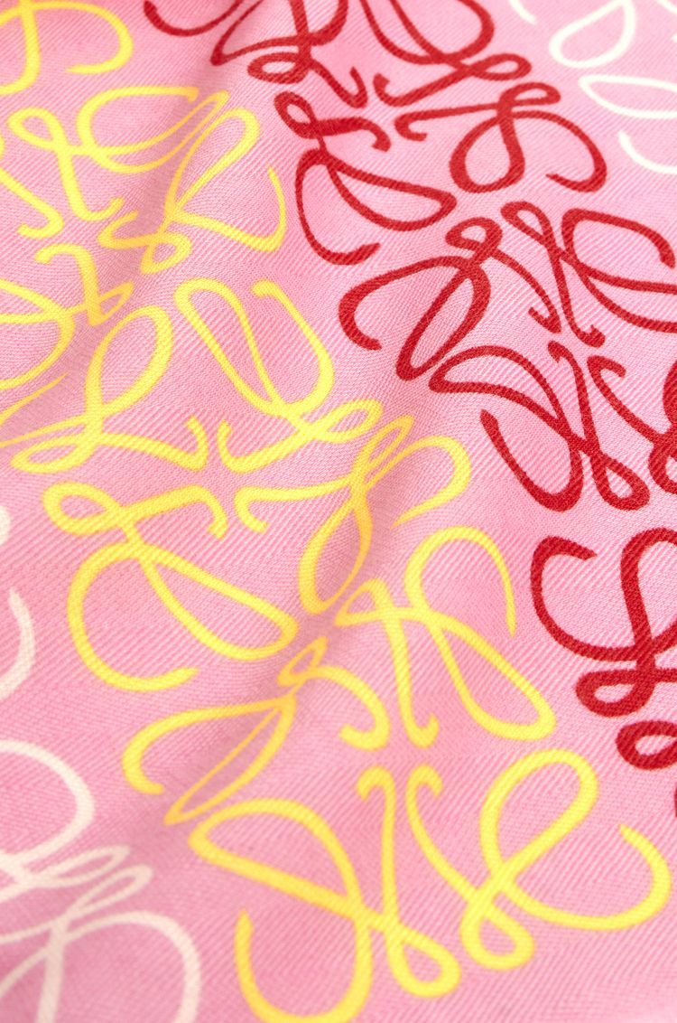 Anagram scarf in wool, silk and cashmere