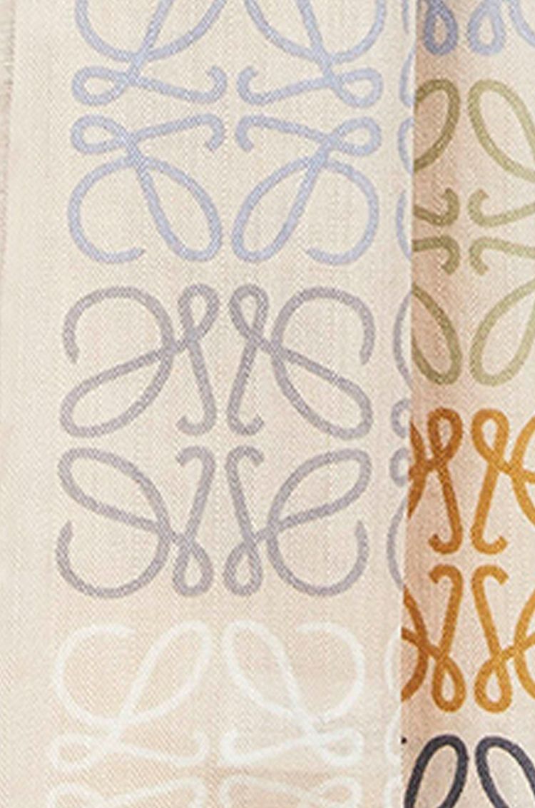 Anagram scarf in wool, silk and cashmere