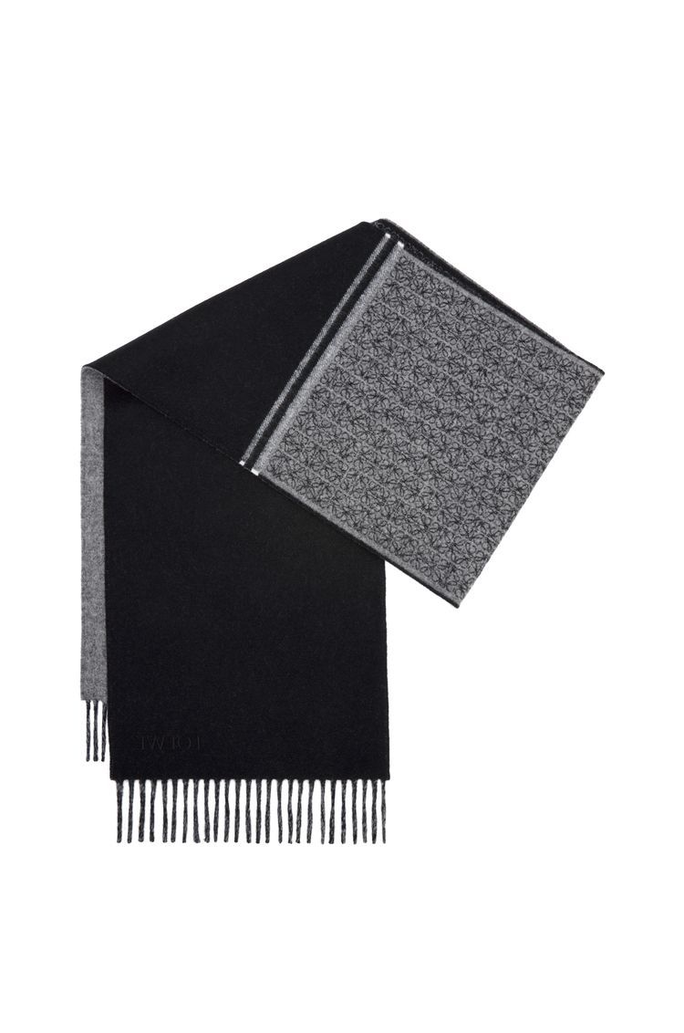 Scarf in wool and cashmere