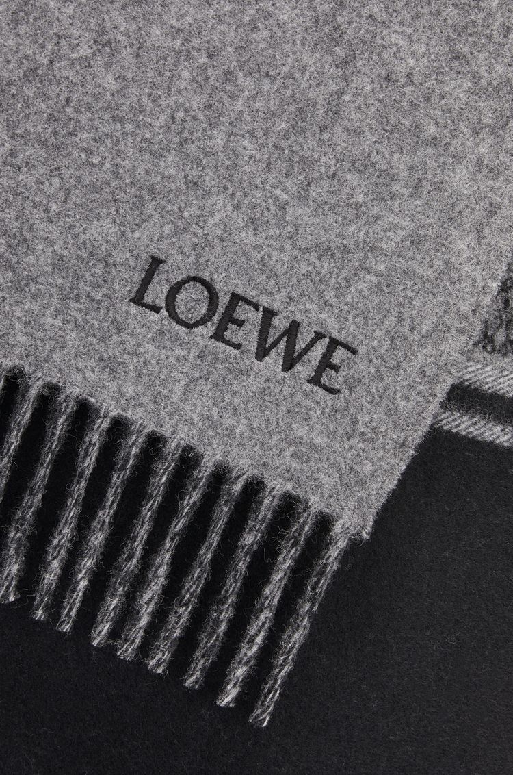 Scarf in wool and cashmere