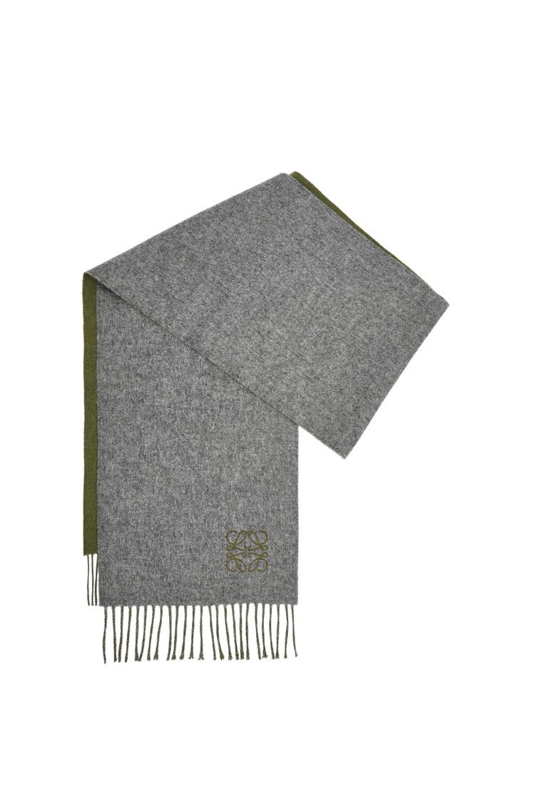 Scarf in wool and cashmere