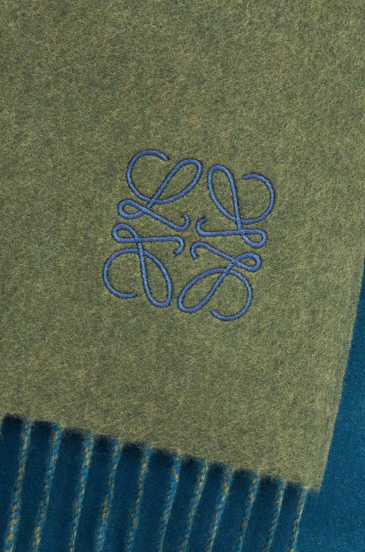 Scarf in wool and cashmere