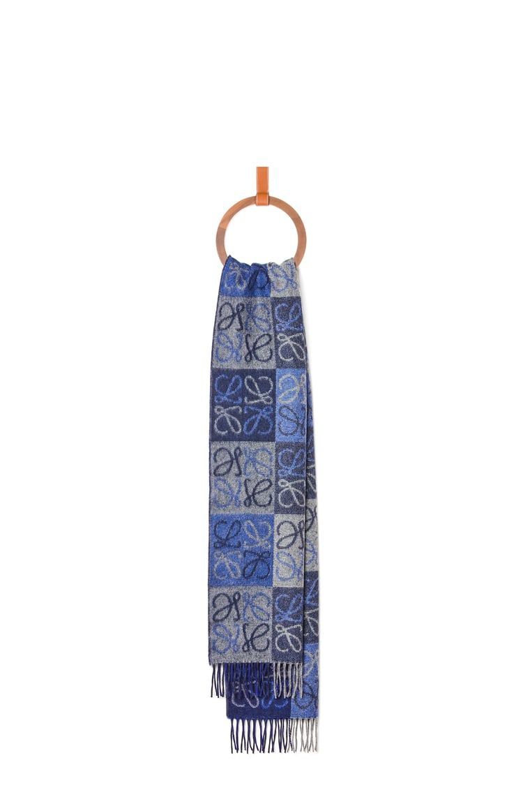 Scarf in wool and cashmere