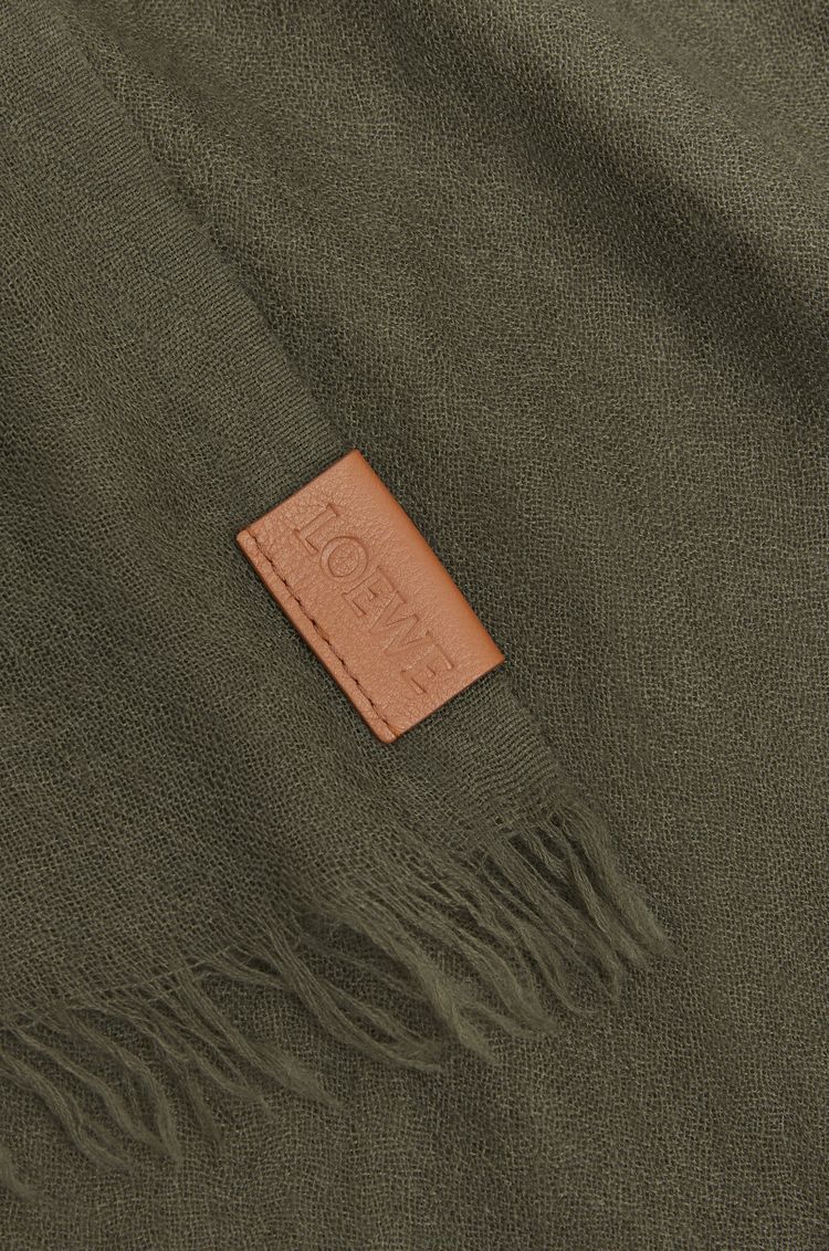 Scarf in cashmere