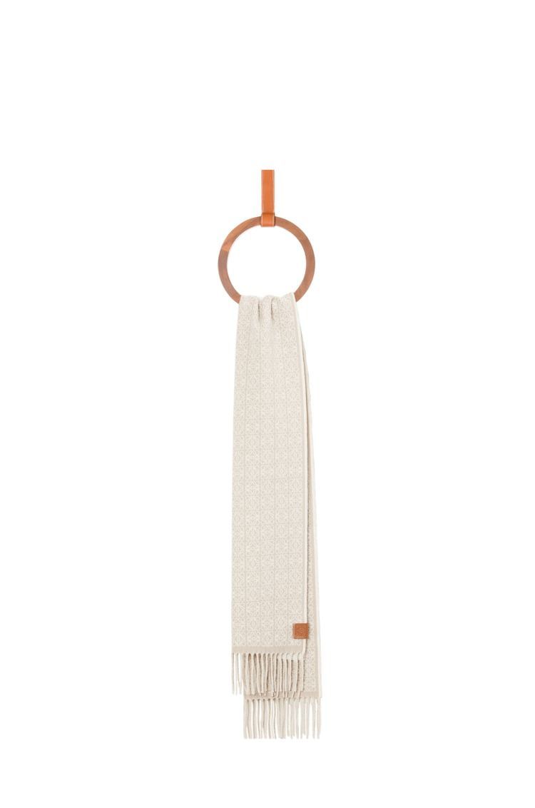Scarf in cashmere