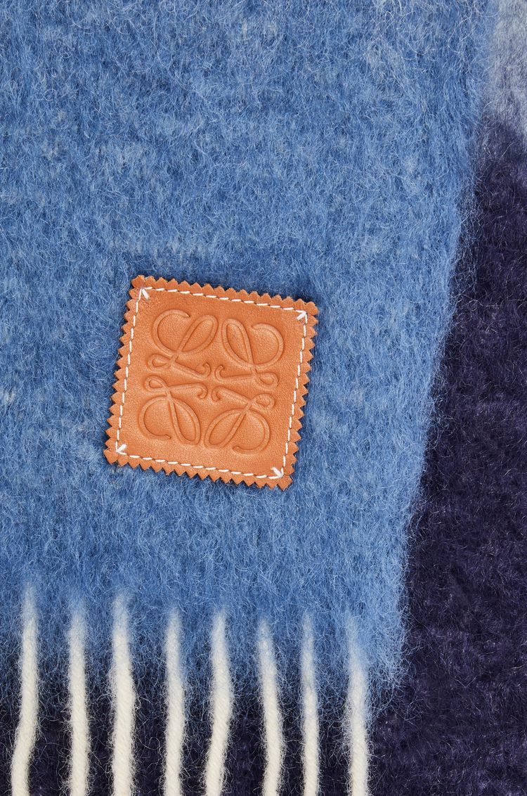 Scarf in mohair and wool
