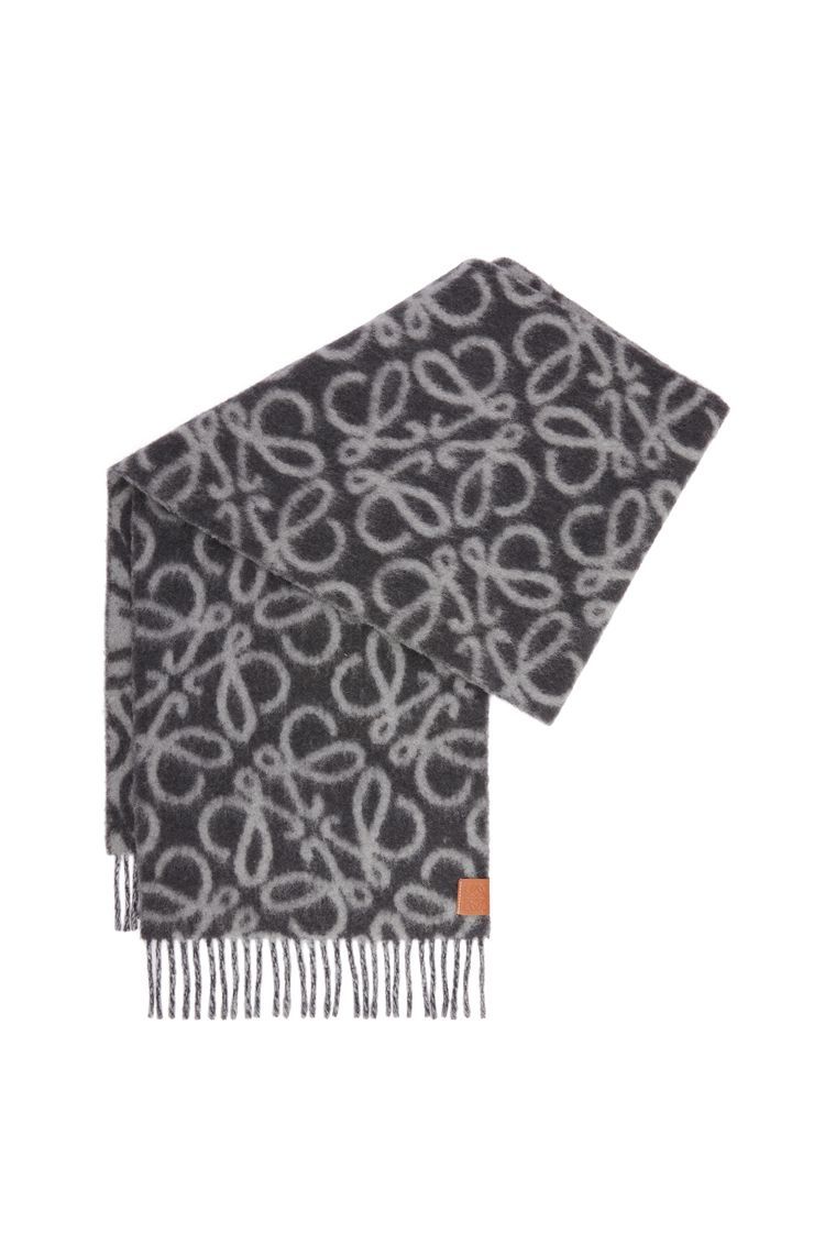 Anagram scarf in alpaca and wool