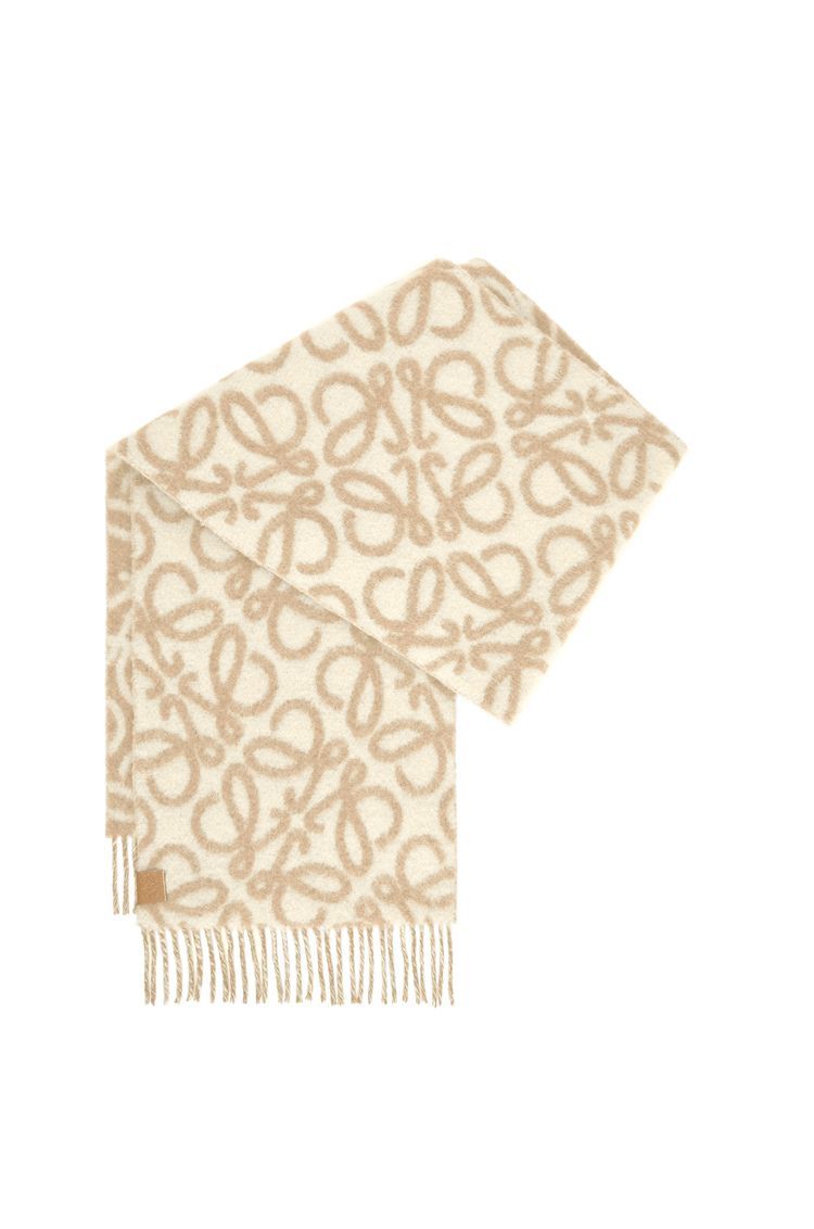 Anagram scarf in alpaca and wool