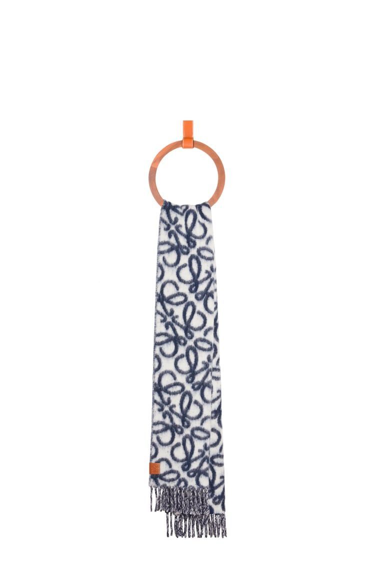 Anagram scarf in alpaca and wool