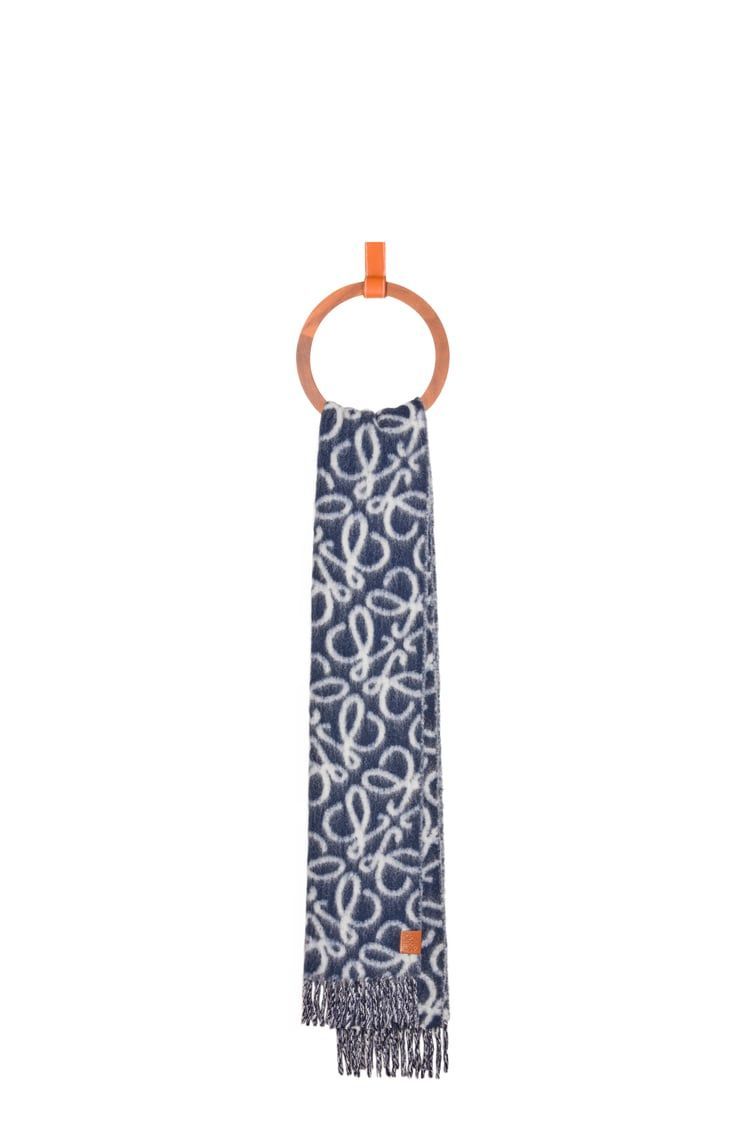 Anagram scarf in alpaca and wool