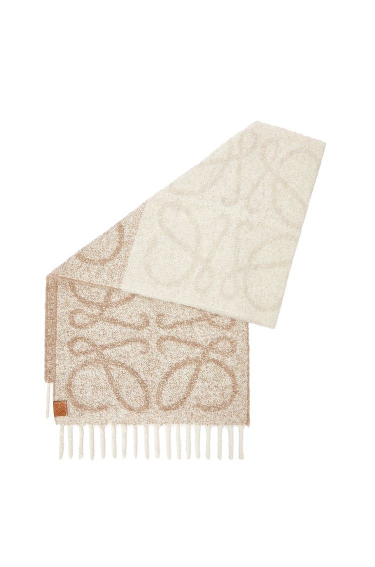 Anagram scarf in alpaca and wool