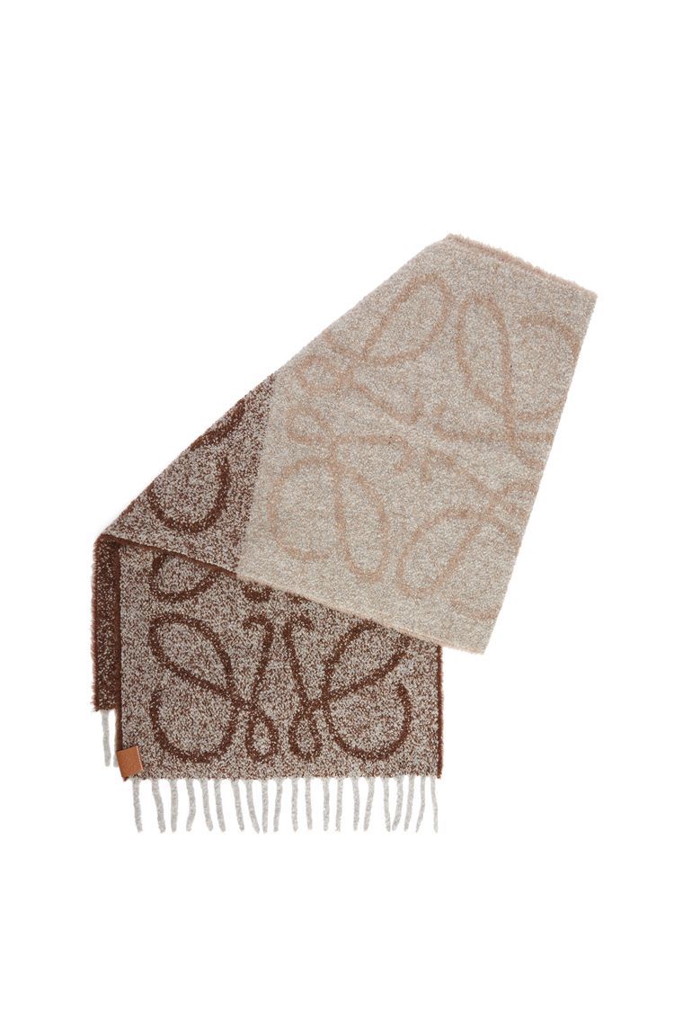 Anagram scarf in alpaca and wool